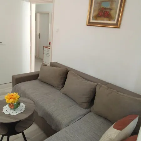 شقة Smiljana Mucic ماكارسكا