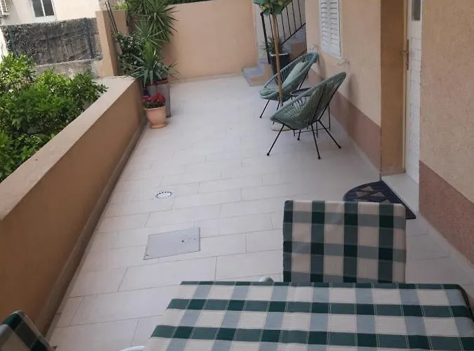 Smiljana Mucic Daire *