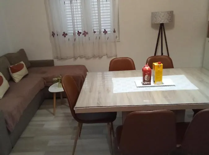 Smiljana Mucic Daire