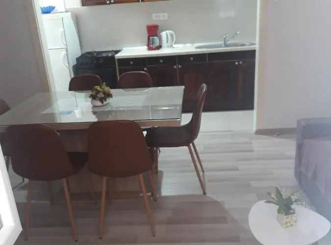 Smiljana Mucic * Makarska