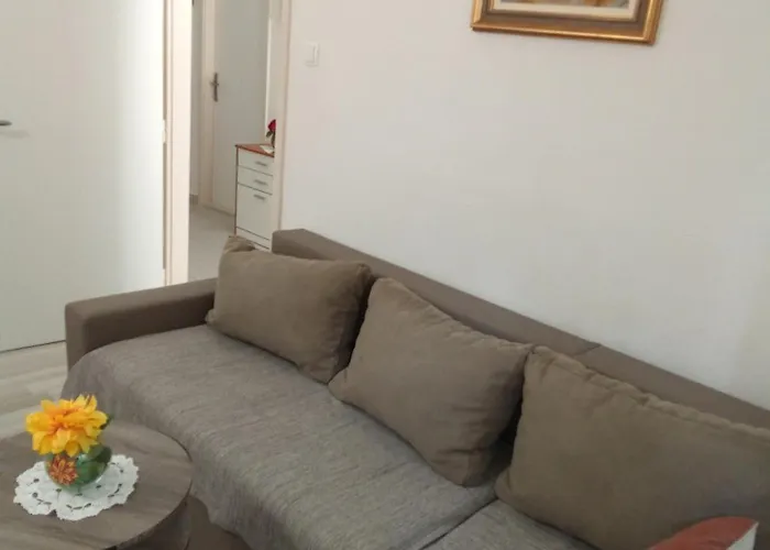 شقة Smiljana Mucic ماكارسكا